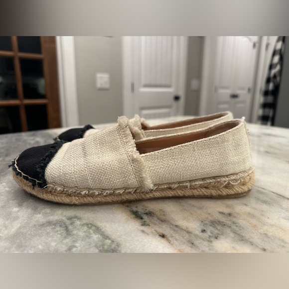 Sam Edelman Shoes - EUC Sam Edelman‎ Platform Flats with Fringe Black & Cream Size 8